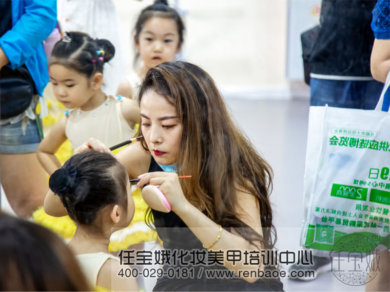 2016年陕西电视台超级未来星化妆实践活动